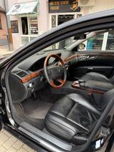 Mercedes-Benz Mercedes S Klasse 550er AMG Paket - Mercedes-Benz E550