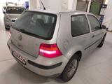 Volkswagen Golf 2.0 Auto Trendline Preis: 2.300,00€. - gebrauchte VW Golf aus dem Jahr 1999