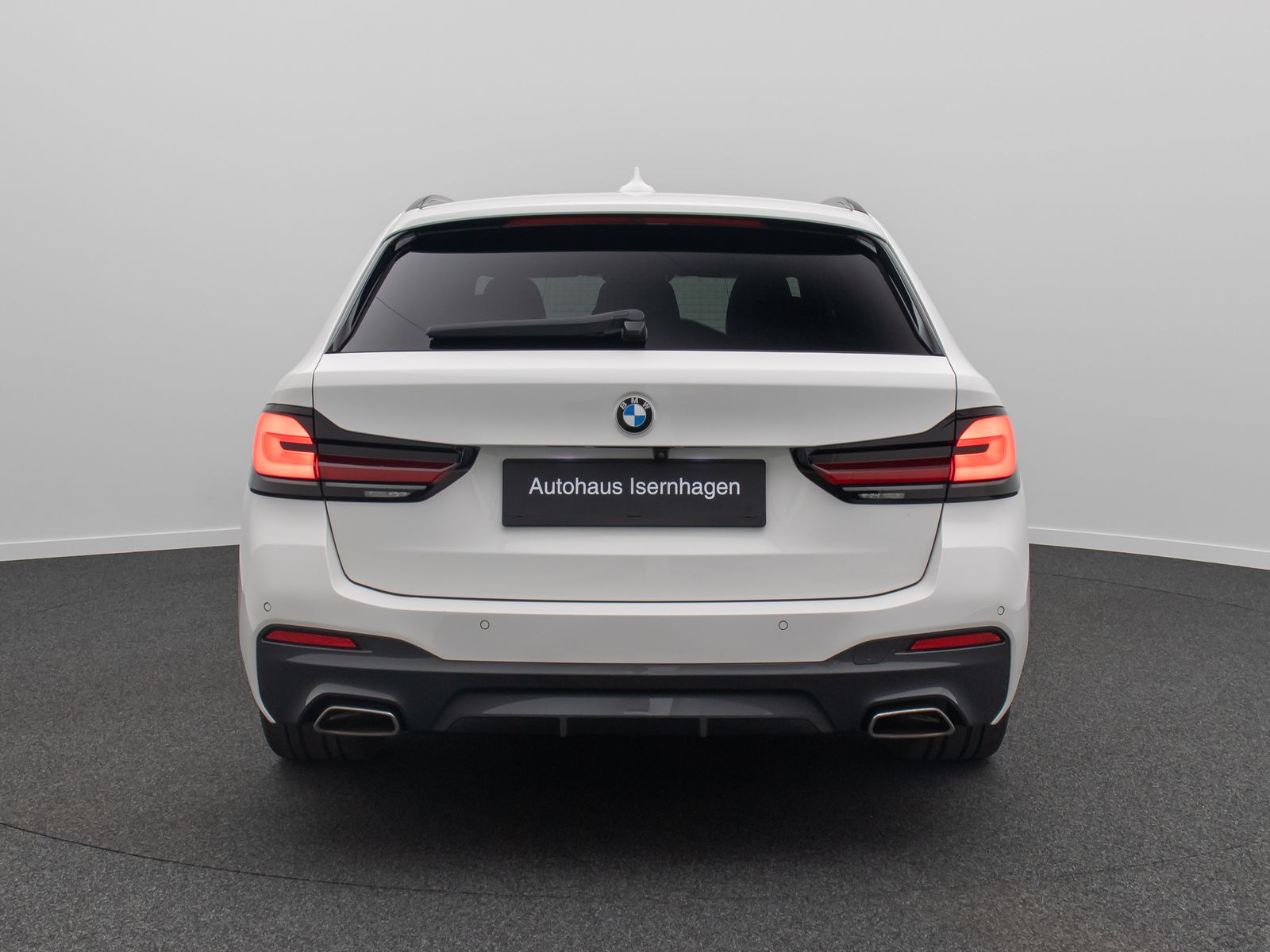 Fahrzeugabbildung BMW 530d xD M Sport Panorama Kamera Laser HUD HiFi