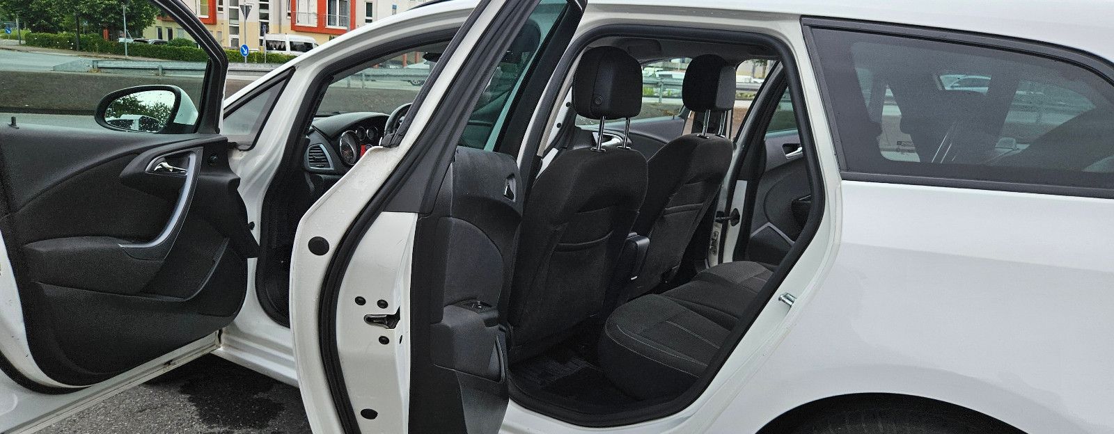 OPEL Astra J Sports Tourer Edition EURO 6 TÜV 07.2028