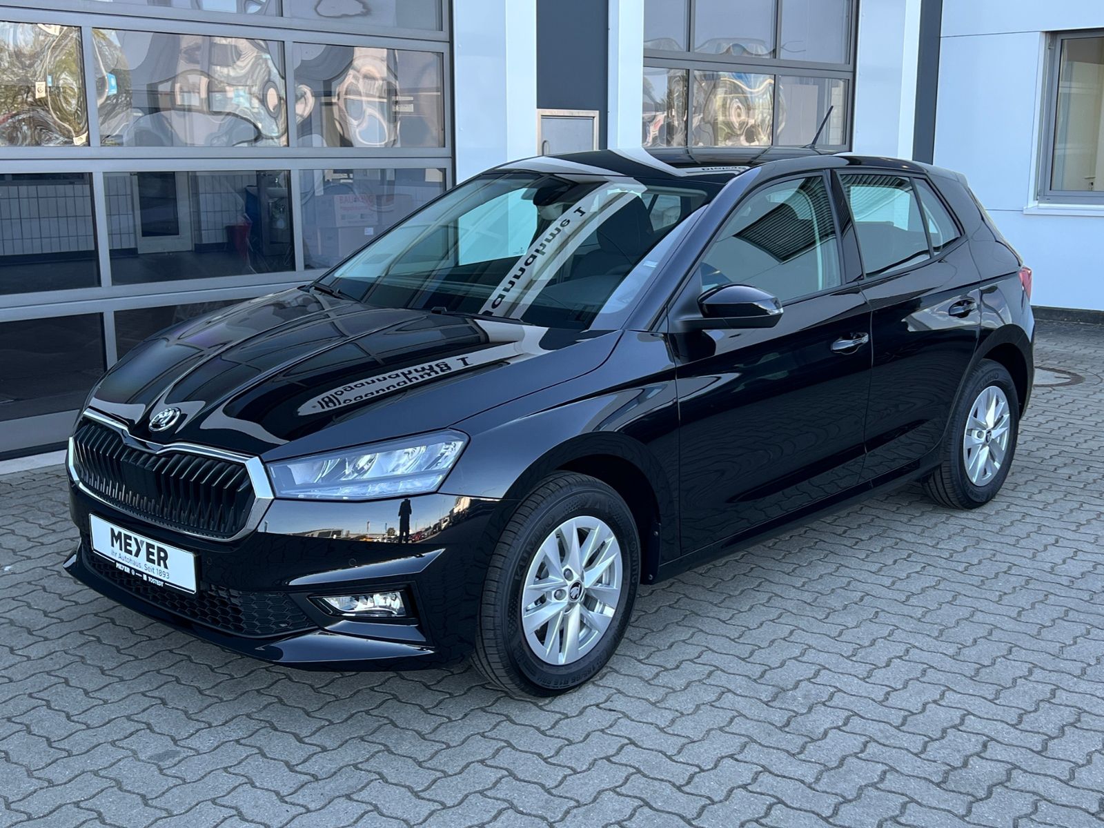 Fahrzeugabbildung SKODA Fabia Selection 1.0 TSI DSG *LED, KESSY, Rückfah