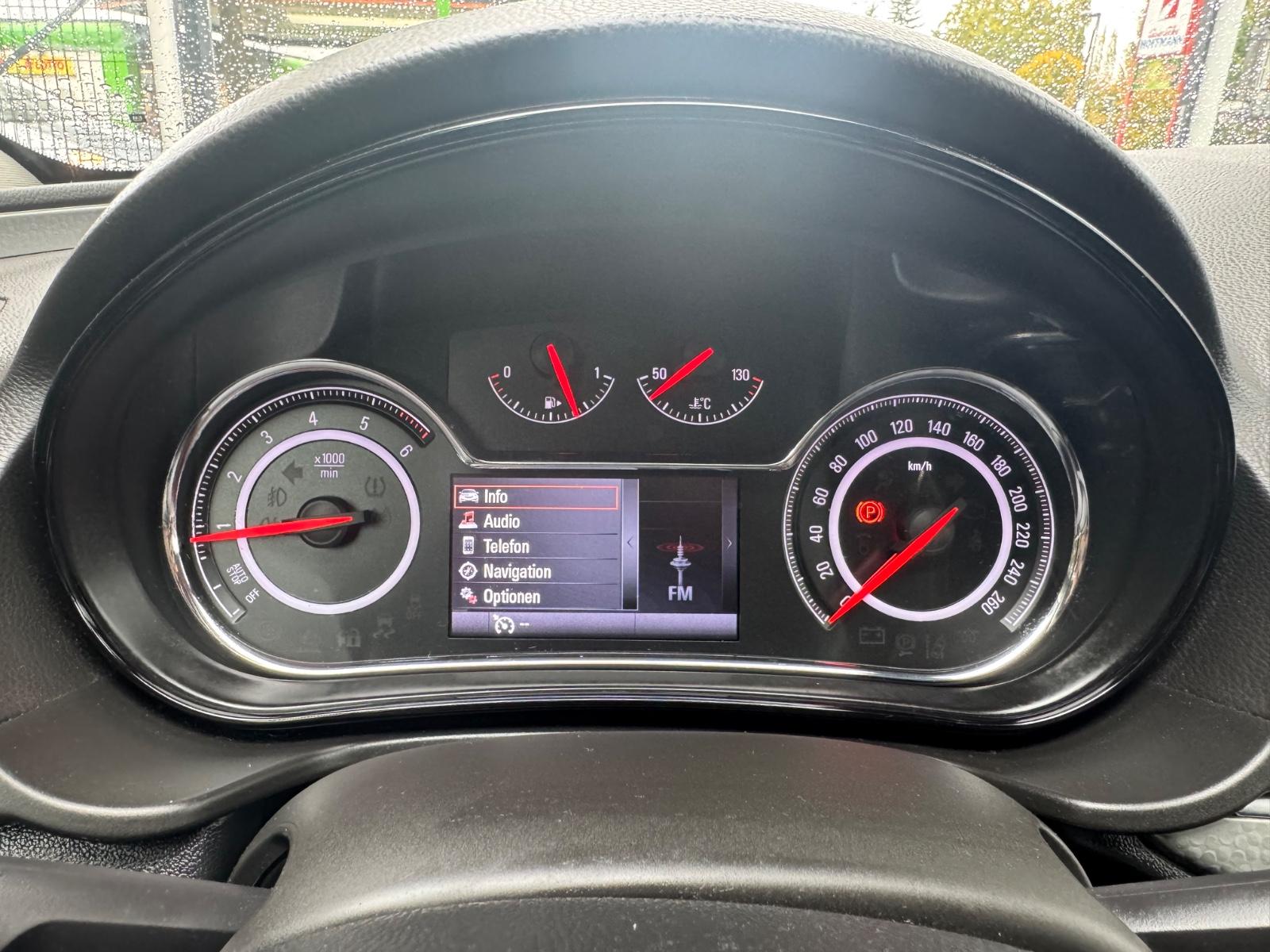 Opel Insignia 2015 — photo 20
