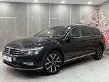 Volkswagen Passat 2.0 TSi Elegance DSG Navi/Leder/IQLight/V - Volkswagen Passat mit Benzin-Antrieb: Kombi, Automatik, 2.0