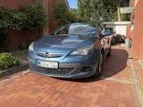 Opel Astra J GTC 1.6 SIDI Turbo OPC Line  - Opel Astra: Gtc Opc Line