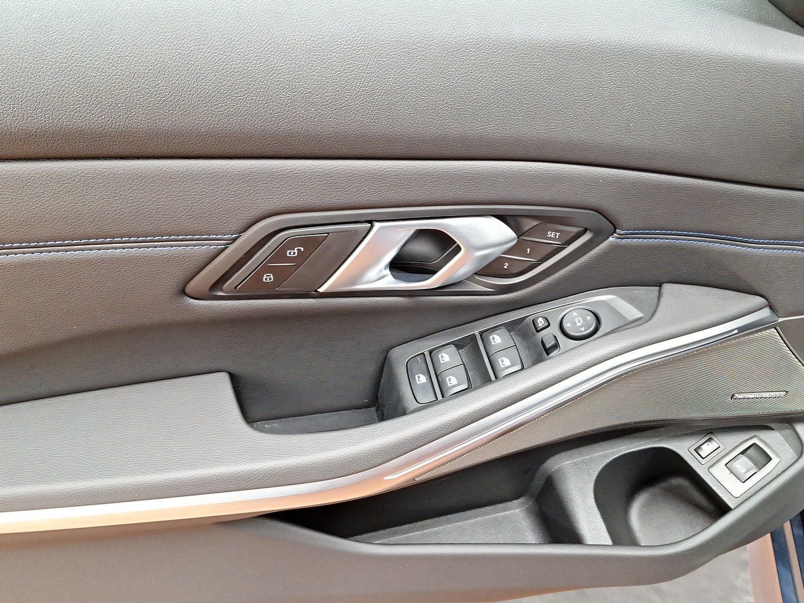 BMW 330 - Bild 16