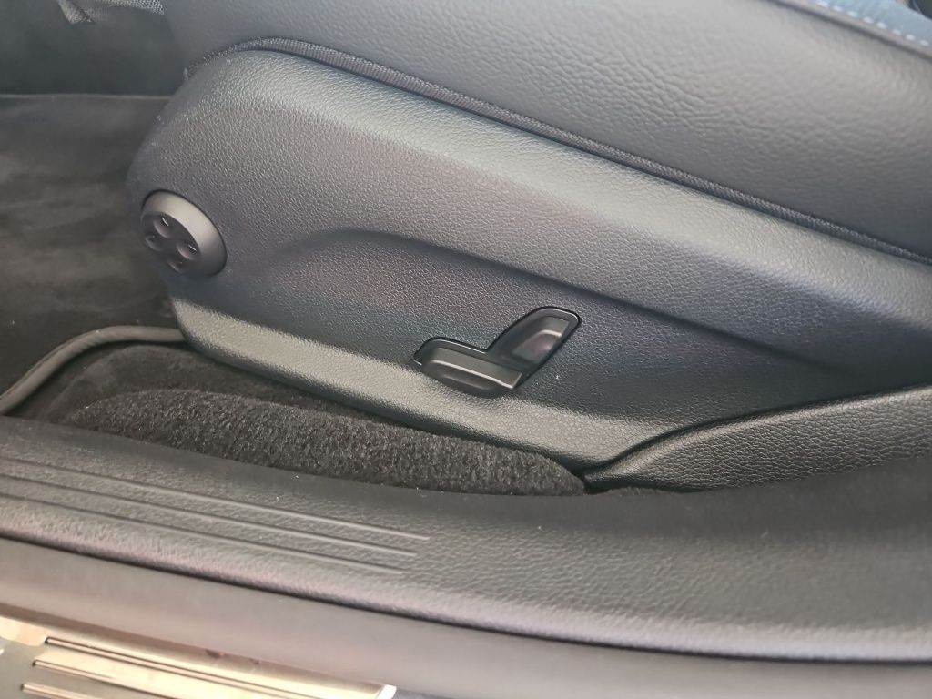Fahrzeugabbildung Mercedes-Benz E 200 T Avantg. AHK Totwi. Navi LED KAM Ambie.