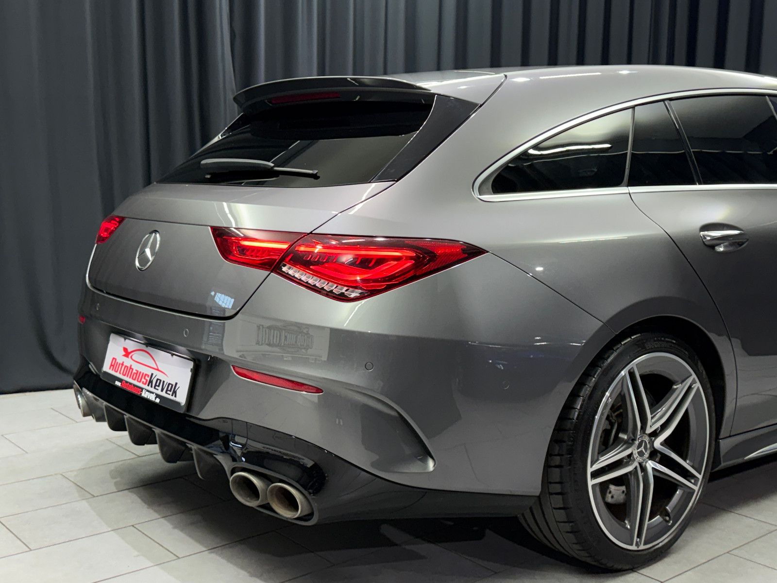 Fahrzeugabbildung Mercedes-Benz CLA 45 AMG Shooting Brake 4Matic|VOLL|