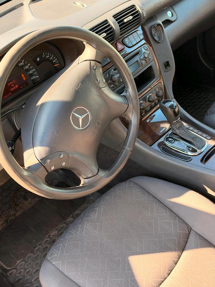 Mercedes-Benz C 200