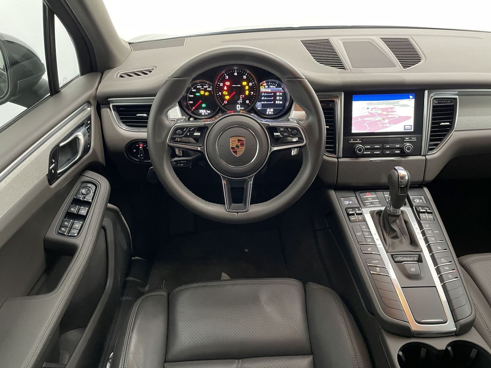 Porsche Macan PDK DAB LED AHK el. Sitze Klima PDC foto 15