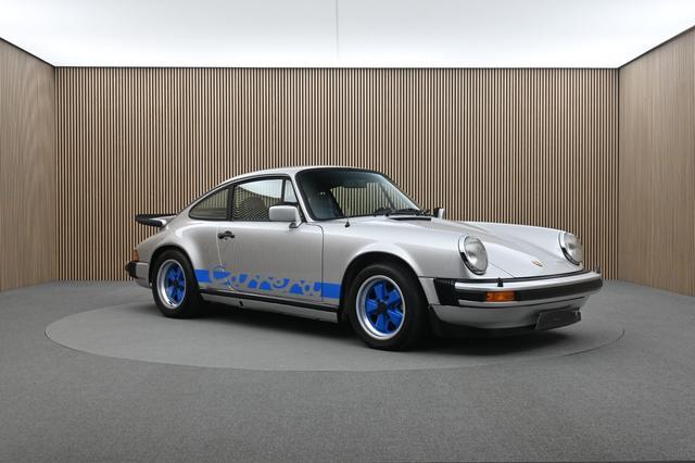 Porsche 1977 Porsche 911 Carrera 930 1/2564 nut & bolt