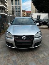 Volkswagen Golf V GTI AUT*XENON*KLIMA*HU NEU - Volkswagen Golf aus 2006: GTI