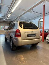 Hyundai Tucson 2.0 GLS *74TKM*2-HAND*TÜV SERVICE NEU* - Hyundai TUCSON: Gls