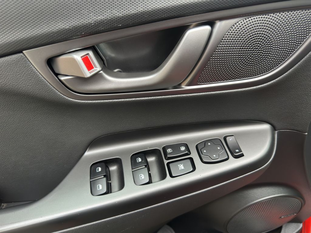 Hyundai KONA ELEKTRO STYLE + NAVIGATION - SOH 91,8%