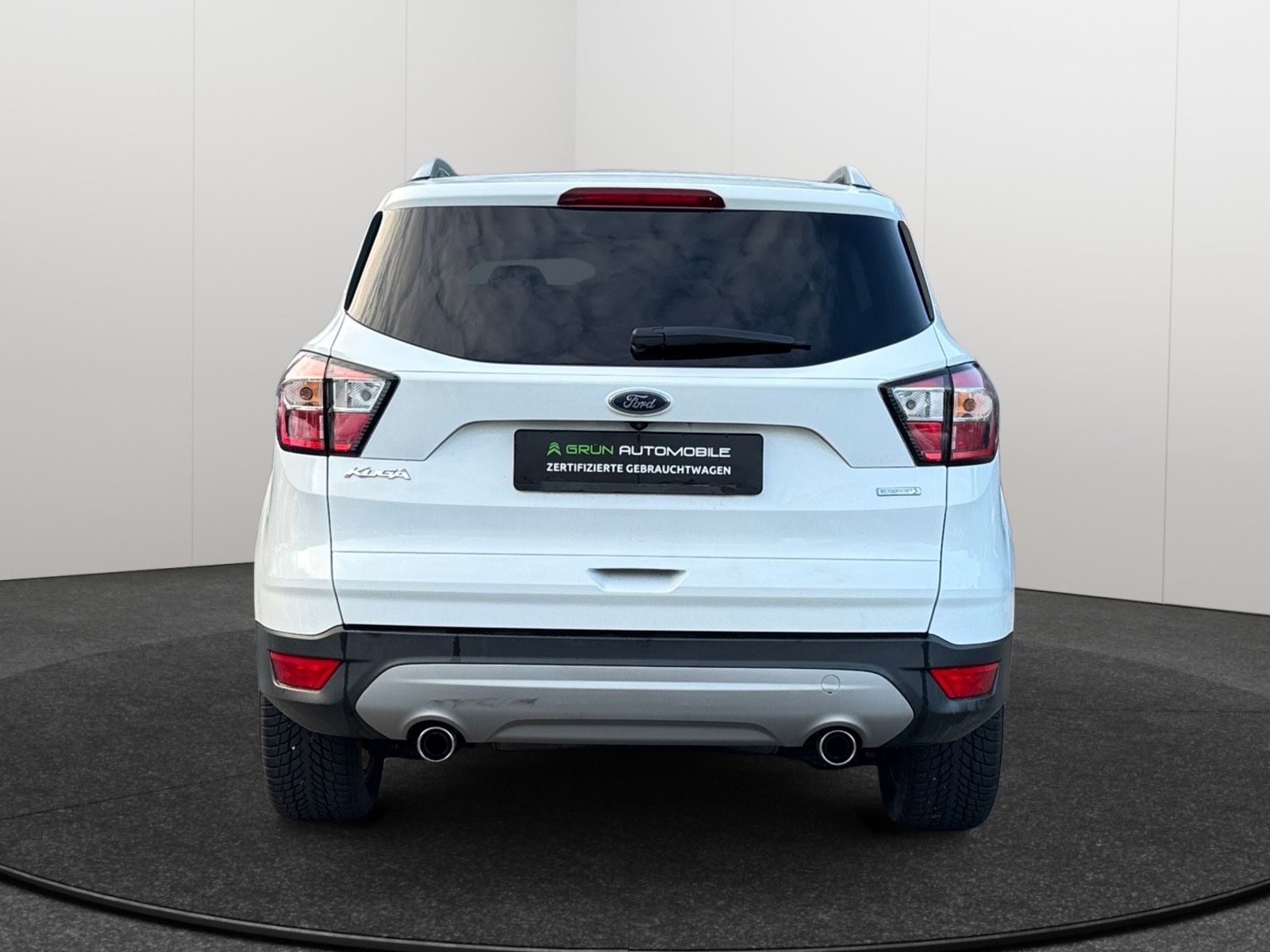 Fahrzeugabbildung Ford Kuga Titanium*LED*8Fach Alu*Kamera*Teilleder
