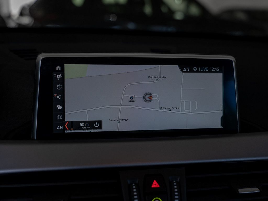 BMW X1 sDrive18d FACEL. PANO AHK NAVI SHZ PDC KLIMA foto 9