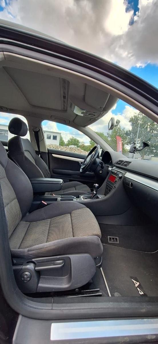 Audi A4 2006 — photo 8