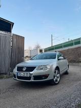 Volkswagen Passat B6 1.4 TSI Kombilimousine - Volkswagen Passat mit Benzin-Antrieb: Kombi, 1.6