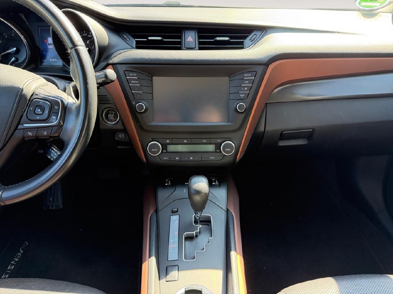 Fahrzeugabbildung Toyota Avensis Touring Sports Business Edition