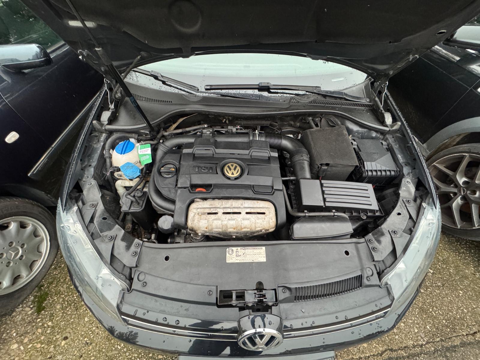 Volkswagen Golf 2010 — photo 12