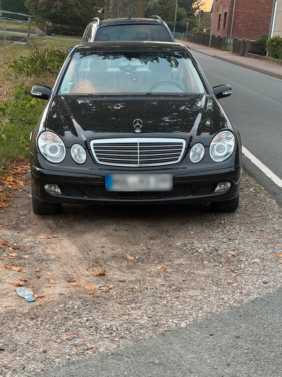 Mercedes-Benz E 220