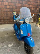 Piaggio Vespa GTS 300 - PIAGGIO 300