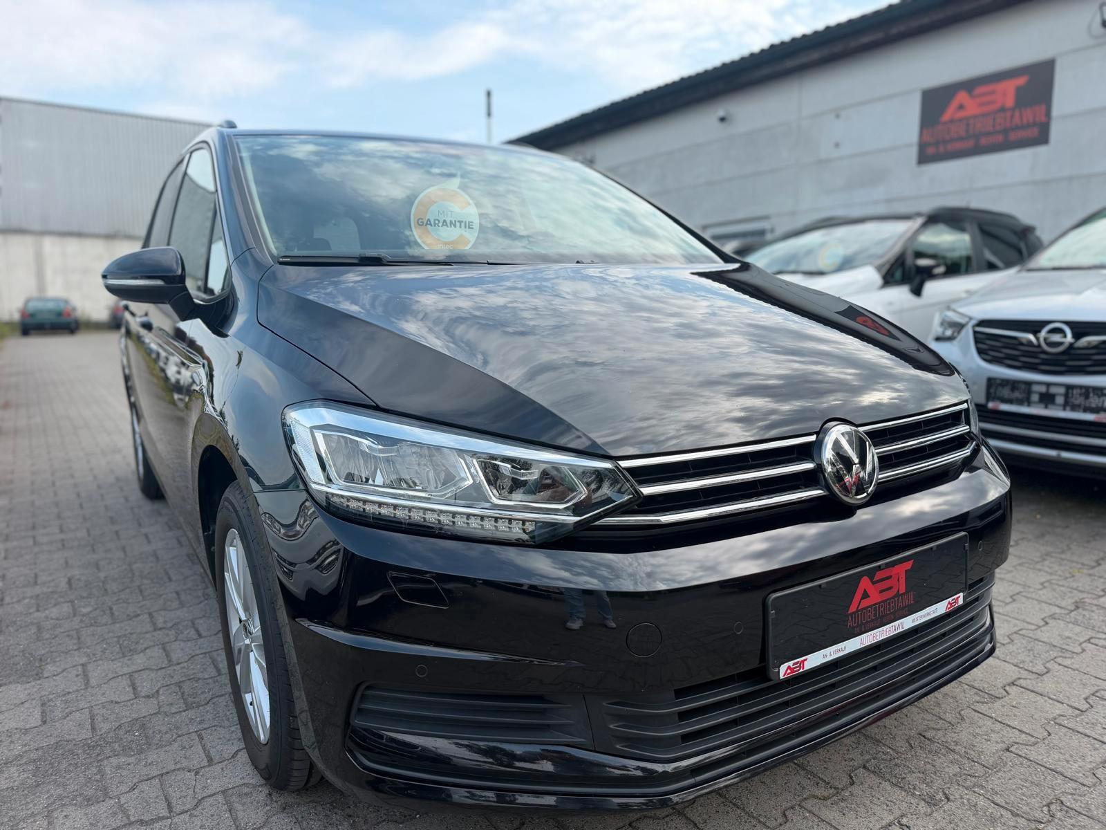 Volkswagen Touran 7Sitzer,DSG,PDC,LED,Navi,Zahnriemen  Neu