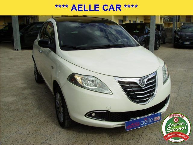 Lancia LANCIA Ypsilon 0.9 TwinAir 85 CV 5 porte Metano 