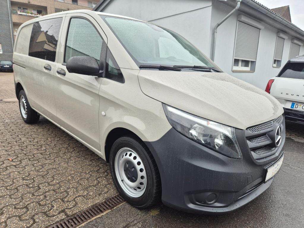 Image of Mercedes-Benz Vito