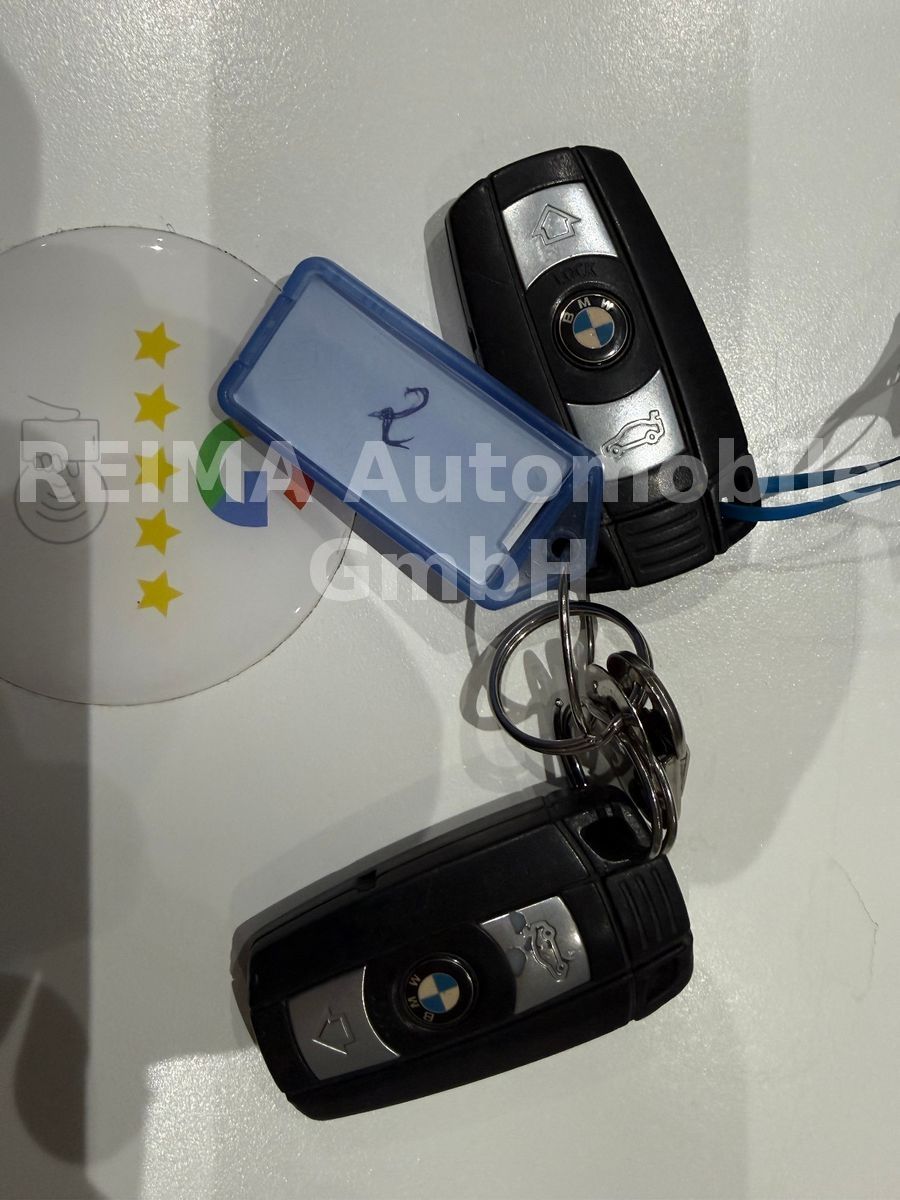 Fahrzeugabbildung BMW 123 D M-Sport Automatik, Xenon, Schiebedach