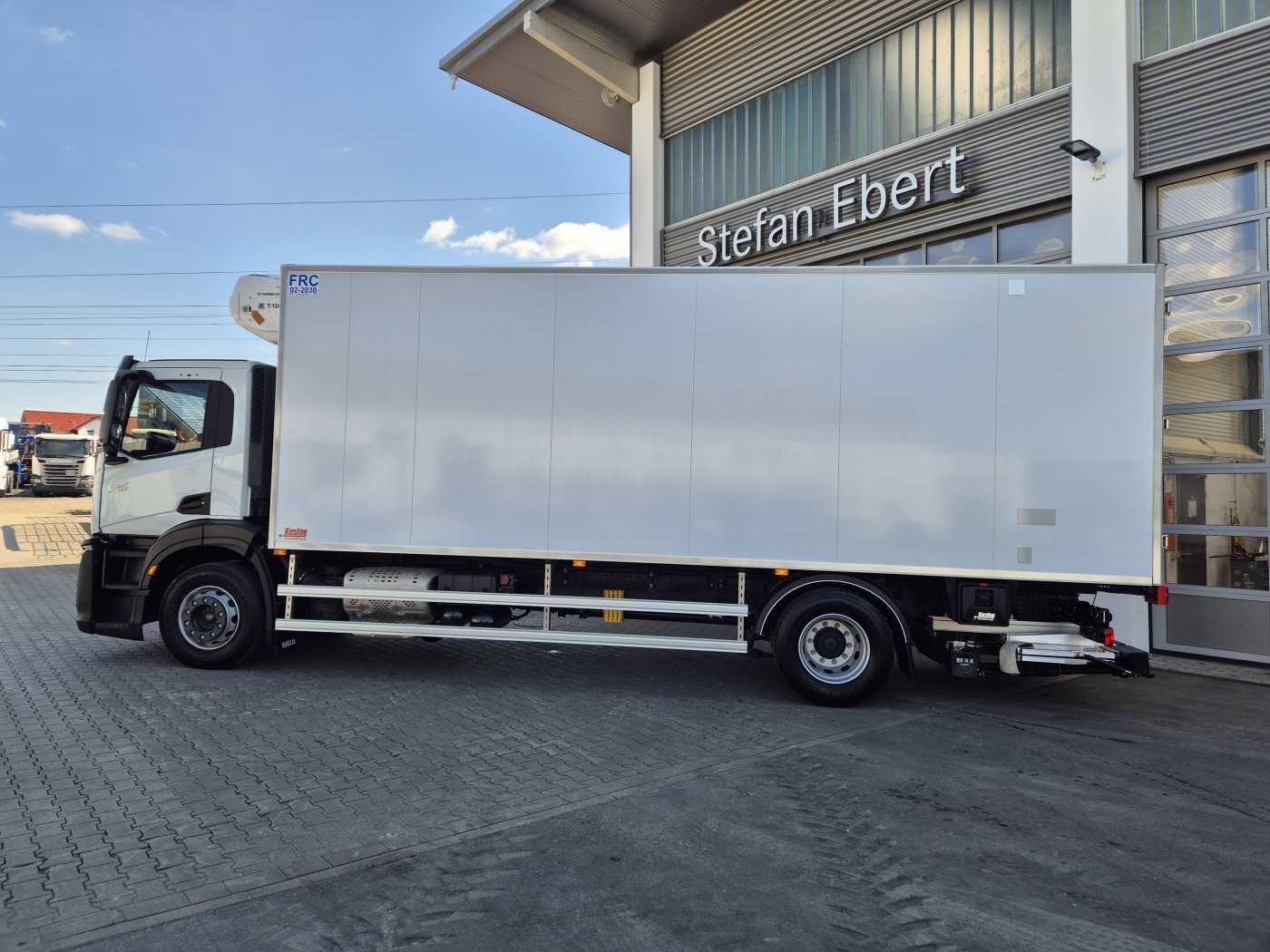 Fahrzeugabbildung Iveco S-Way AD190S40/FP ThermoKing T-1200R LBW Tür AHK