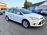 Ford Focus Turnier 1.6TDCI Klima PDC SitzHz AHK 1Hand - Ford Focus Gebrauchtwagen in Chemnitz