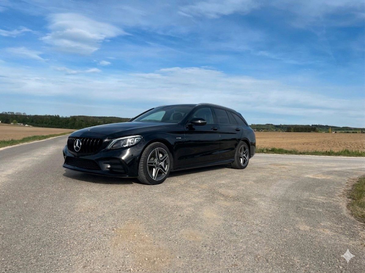 MERCEDES-BENZ W205 C 43 AMG Mercedes-AMG C 43 4MATIC T Autom