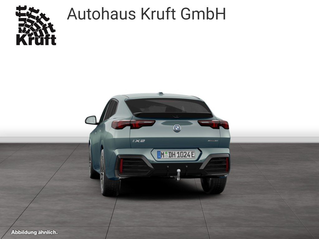 BMW iX2 - Bild 8