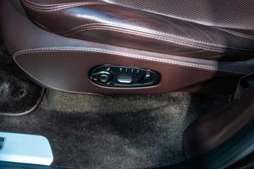 2020 Aston Martin DBX 缩略图 31