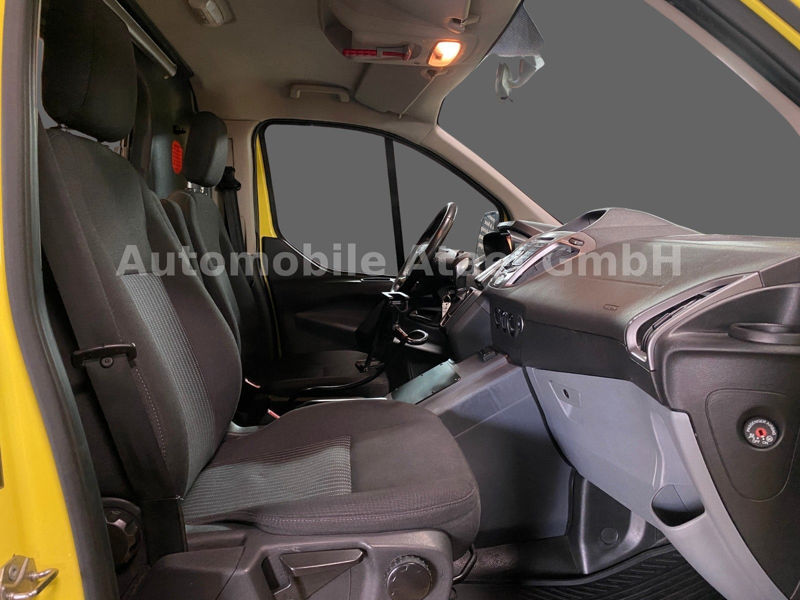 Fahrzeugabbildung Ford Transit Custom *Motorschaden* RTW/ KTW (3312)