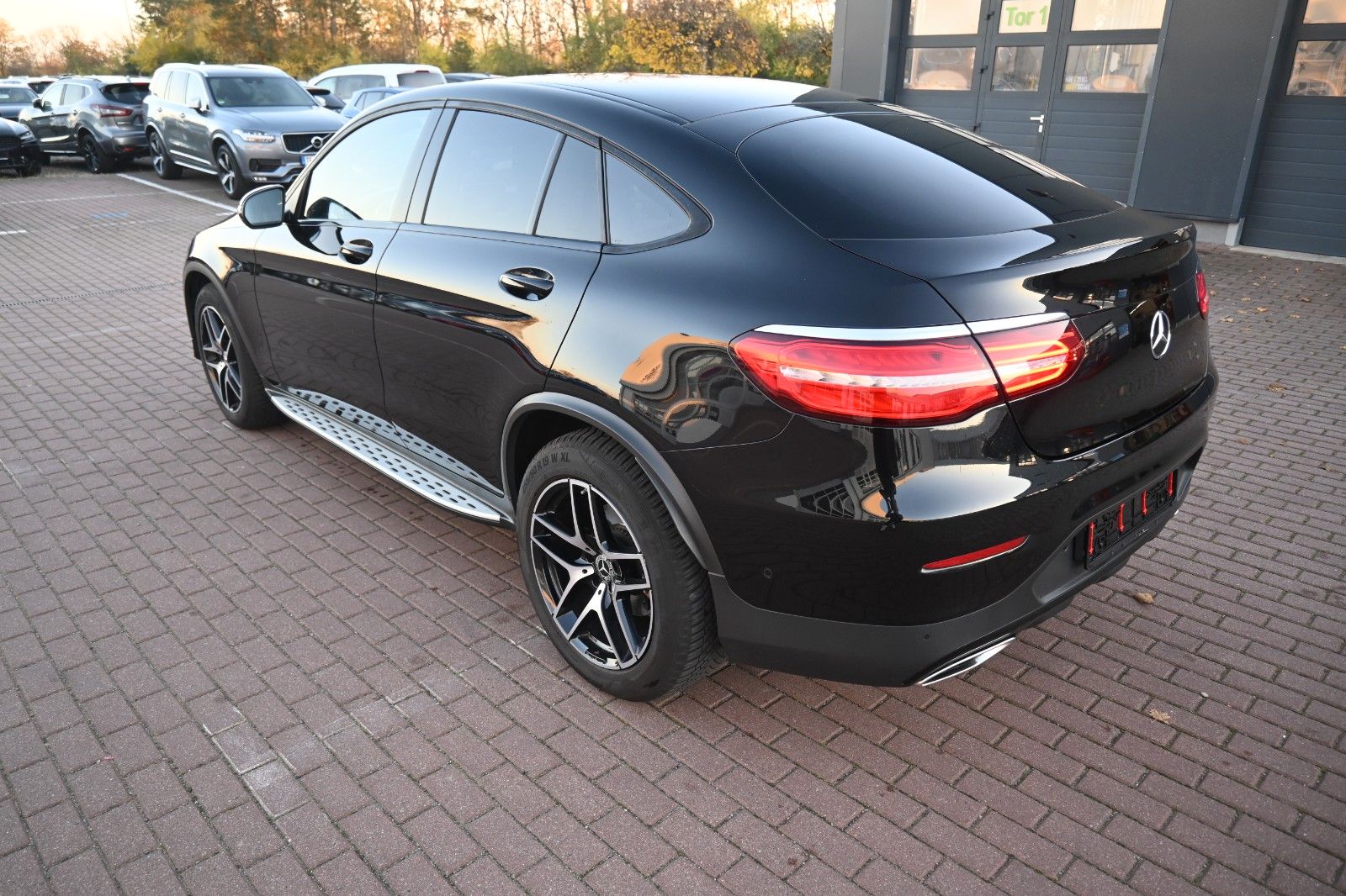 Fahrzeugabbildung Mercedes-Benz GLC 300 GLC Coupe 4Matic*AMG Line*LED*