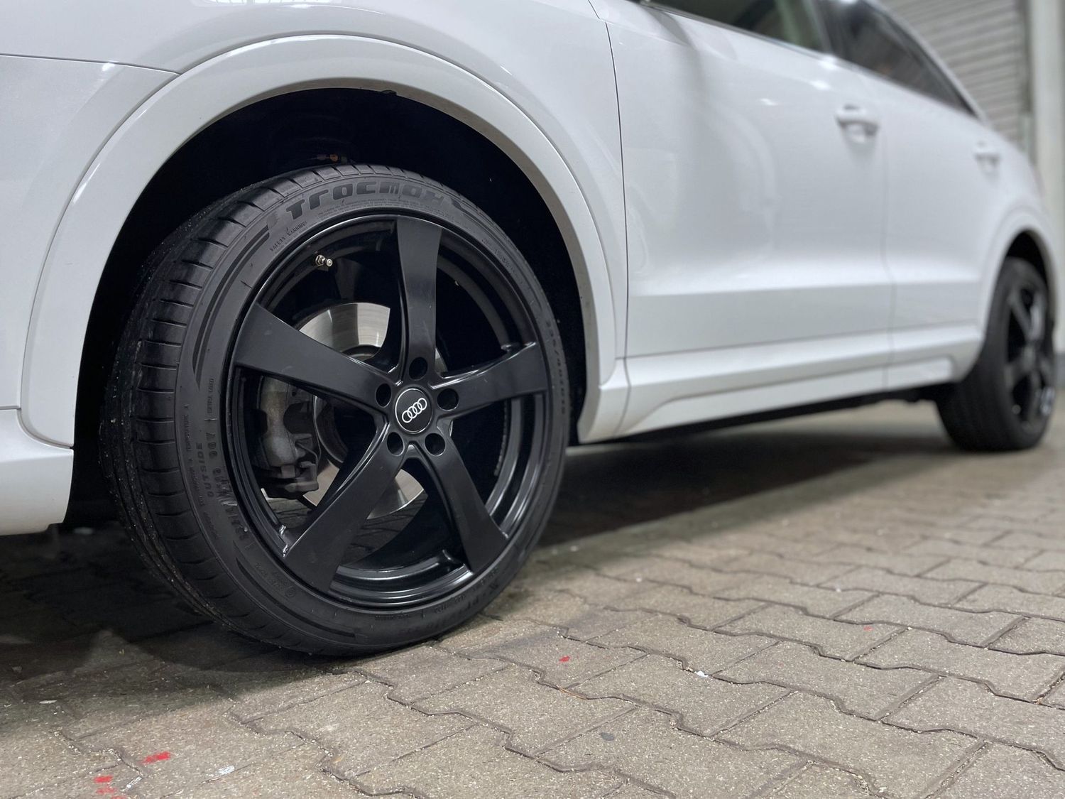 Fahrzeugabbildung Audi Q3 sport #Keyless#PDC#Navi#DAB