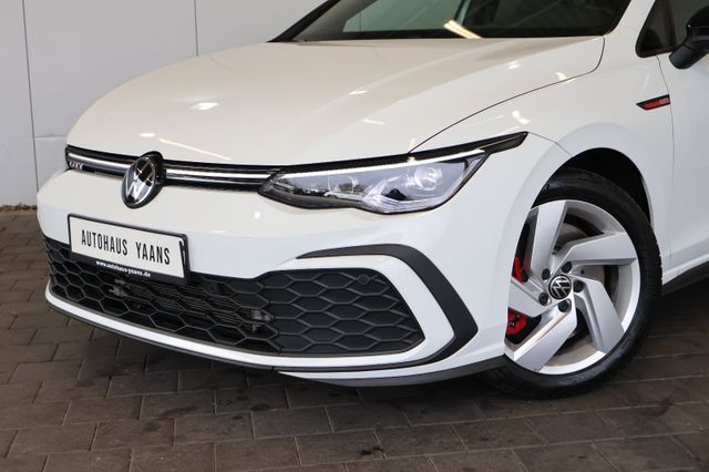 Volkswagen Golf VIII GTI 2.0 TSI AID+CARPLAY+LED+AMBIENT