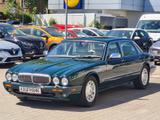 Jaguar Daimler V8 Automatik - Jaguar Daimler aus 1999