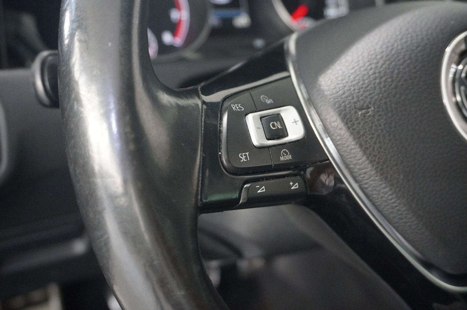 Fahrzeugabbildung Volkswagen Golf VII Lim.  1.2 TSI ALLSTAR NAVI/SHZ/PDC/TEMP