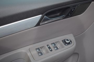 Volkswagen Sharan - 10