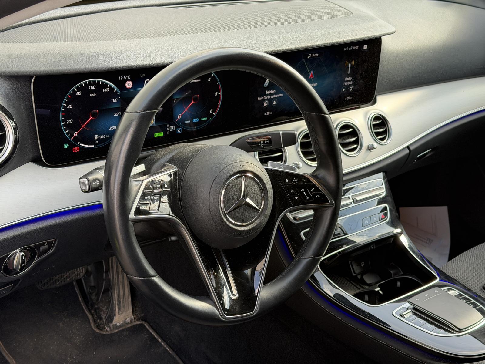 Mercedes-Benz E 220 d T 9G-TRONIC | RFK | LED | DAB 