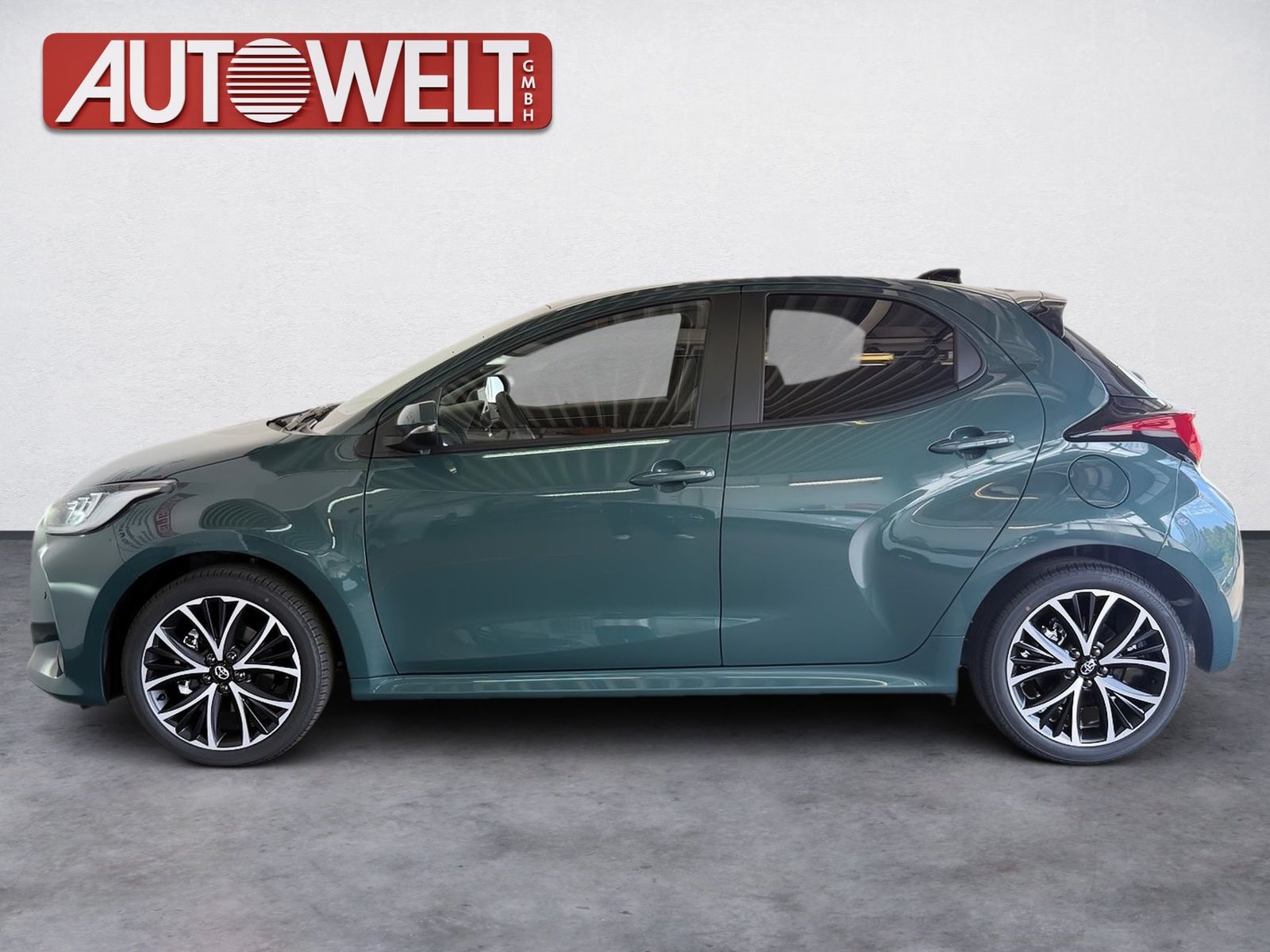 Fahrzeugabbildung Toyota Yaris 1.5 Teamplayer Kamera,LED,ACC,PDC