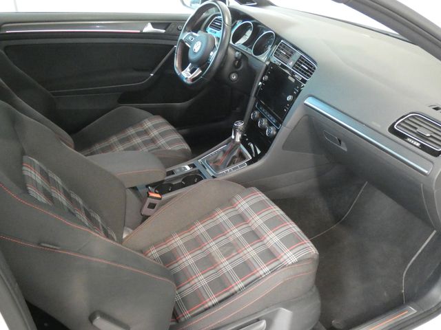 Golf GTI PANO STHZ SOUNDSYSTEM