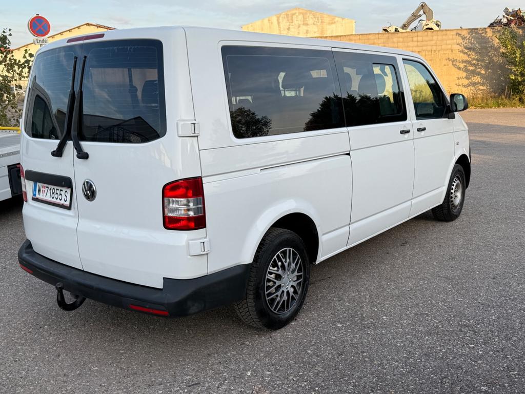 Volkswagen T5 Kombi