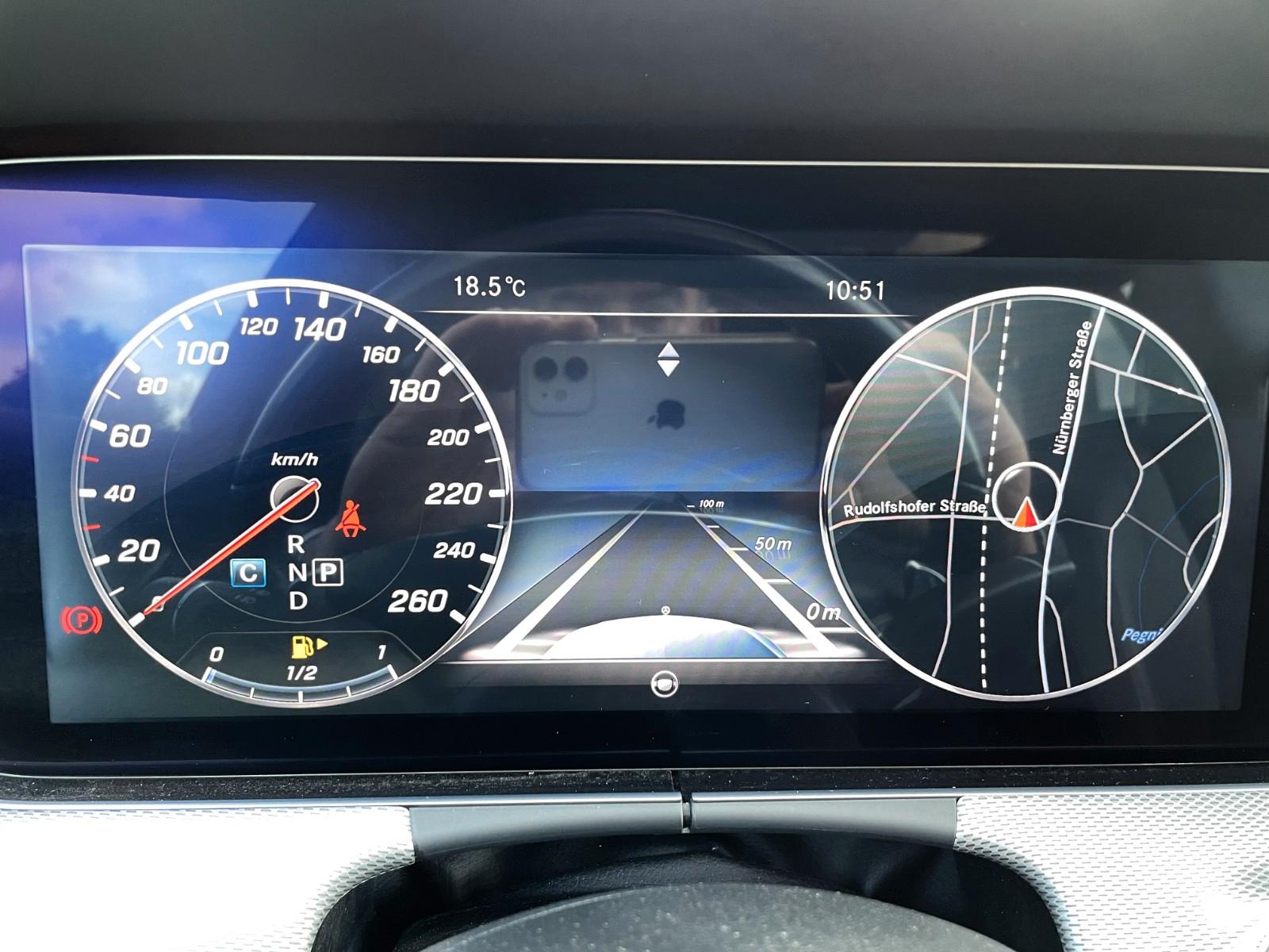 Mercedes-Benz E 220 d/AMG/PANORAMA/HEAD-UP/WEIDSCREEN/BURMESTE