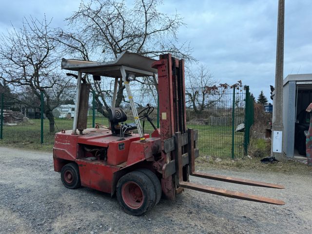 O & K V30 5200kg Diesel