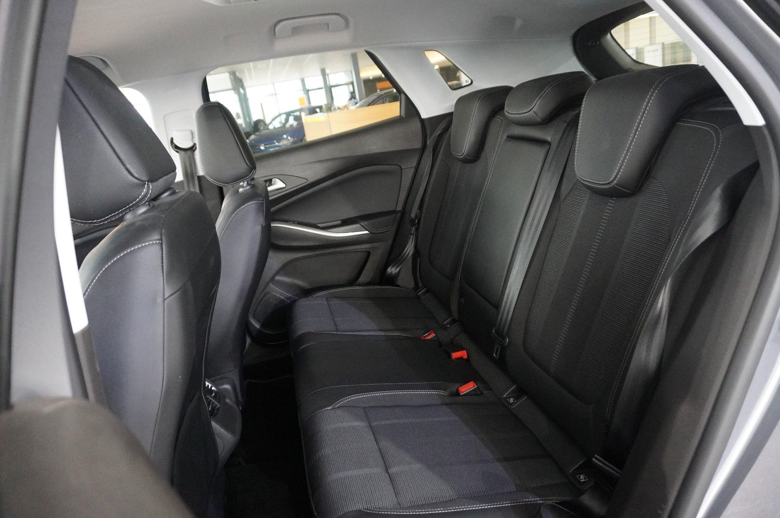 Fahrzeugabbildung Opel Grandland (X) 1.2T GS LINE NAVI/LED/KAMERA/DAB+