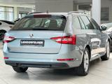 Skoda Superb Ambition PANO|NAVI|CARLAY|ALLWETTER|1HAND - Skoda Superb in Wuppertal