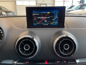 MYAUTOCENTER – Gebraucht- und Jahreswagen mit Werkstattservice in Pfaffenhofen Audi A3 Limousine ultra *LED*NAVI*TEILLEDER*SZHZ*PDC*